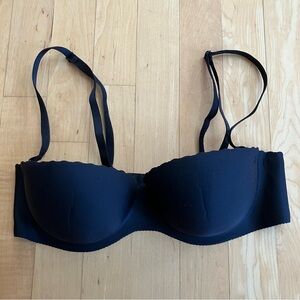 3/$20 Victoria's Secret 4-way strapless convertible bra black 36B